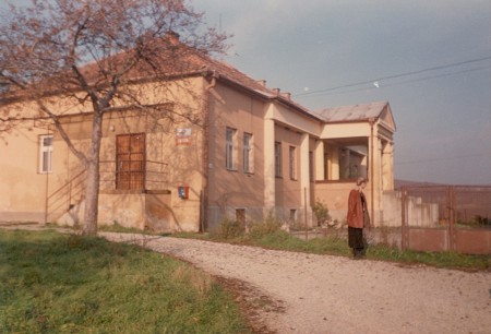 Aj ako predošlé sídlo Obecného úradu a Pošty